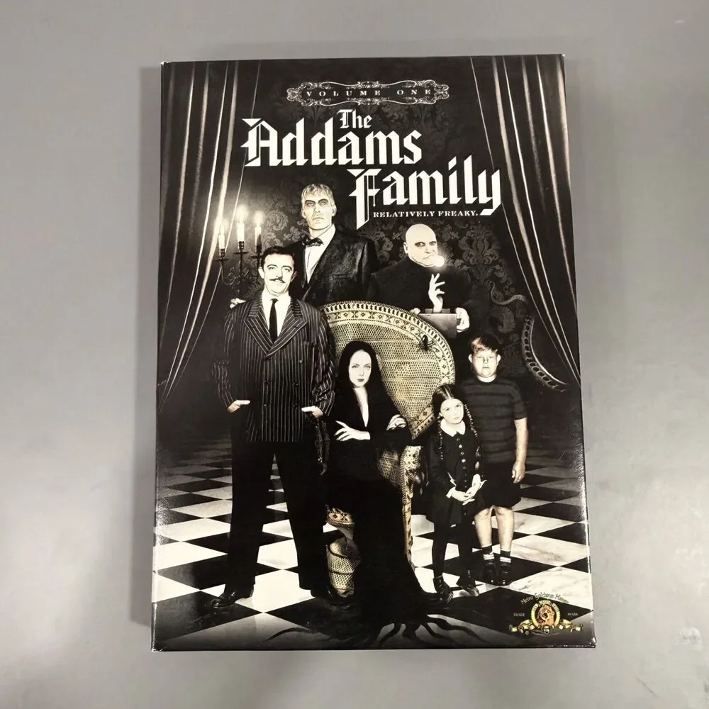 The Adams Family- Volume 1 and Volume 2 - DVDs - Picture 2 of 8